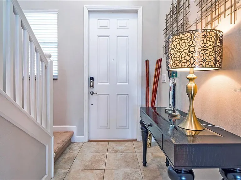 10015 Ivory Dr — Photo 9
