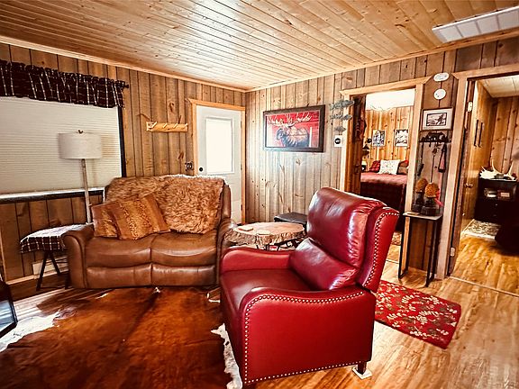 5th image of 9 Sun Ridge Ln