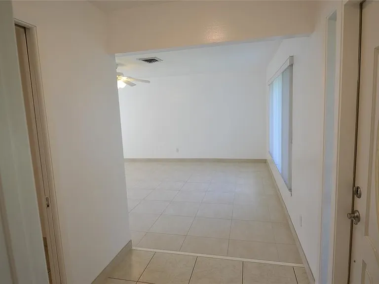 2357 White Oak Cir — Photo 25