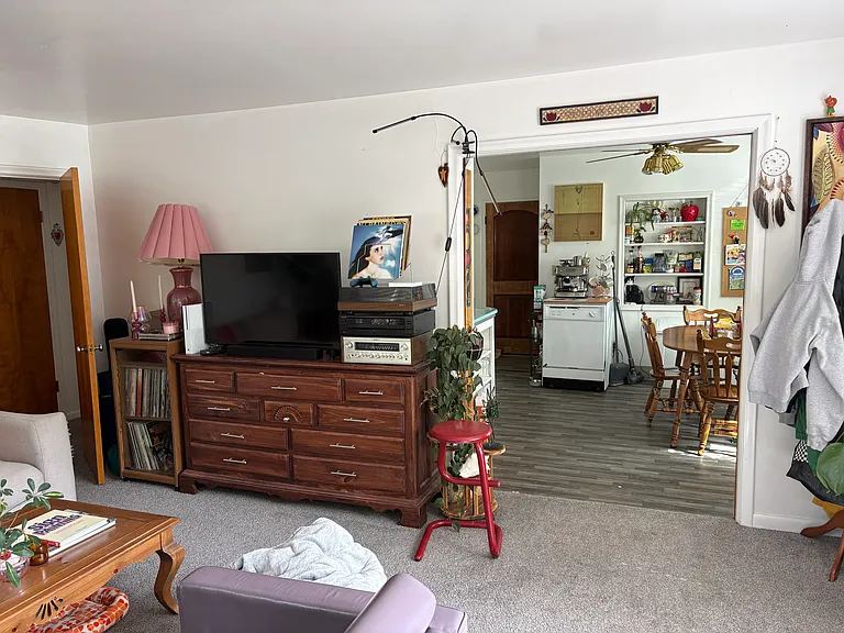 1805 E Princeton Ave — Photo 9