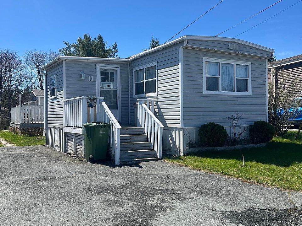 1st image of 11 Maple Ln