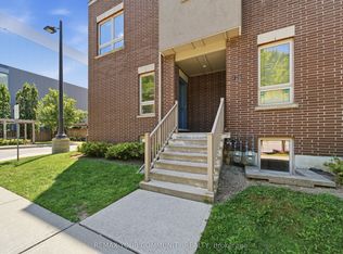 90 Caledonia Park Rd #2, Toronto, ON M6H 0B1