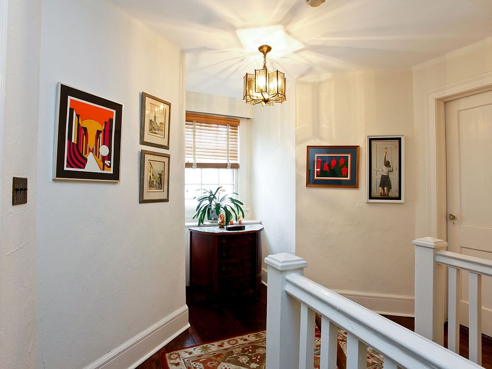 2nd image of 277 Rockingstone Ave