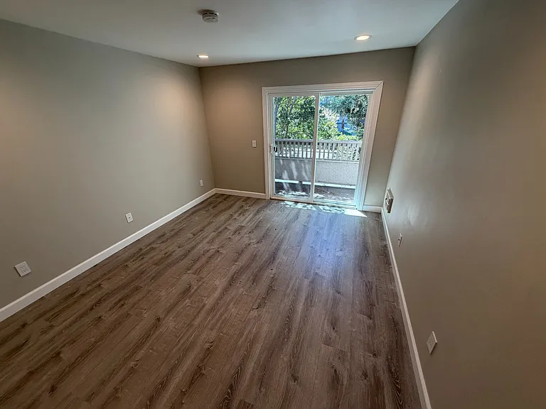 618 S Fair Oaks Ave — Photo 14