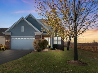 1536 Mansfield Dr, Aurora, IL 60502