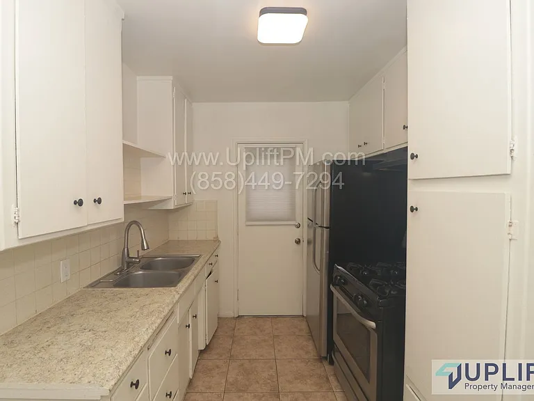 3434 Monroe St #4 — Photo 12