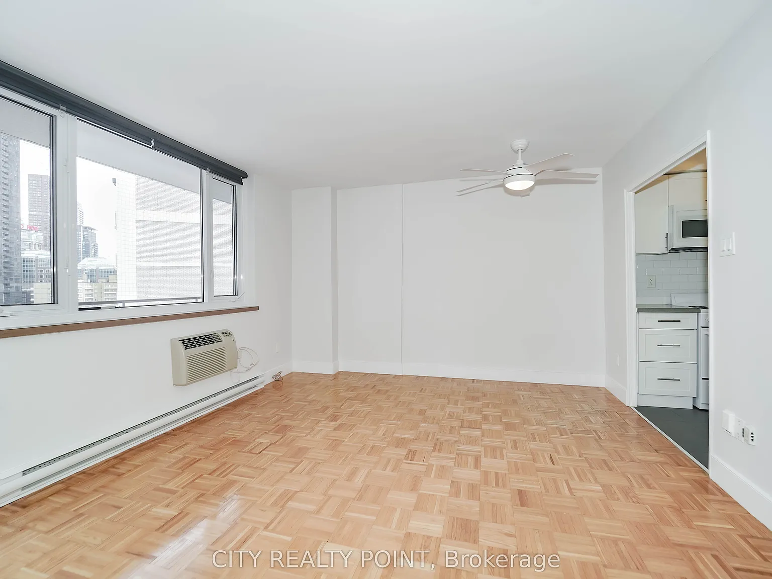 Studio, $2,095 — Photo 4