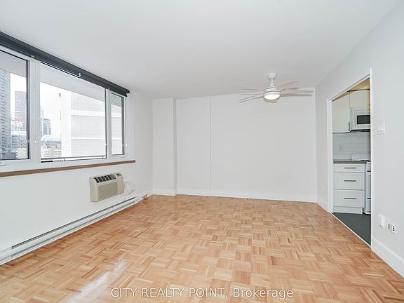 4th image of 55 Isabella St #1204