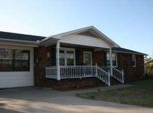 802 S Danzler Rd #D, Duncan, SC 29334