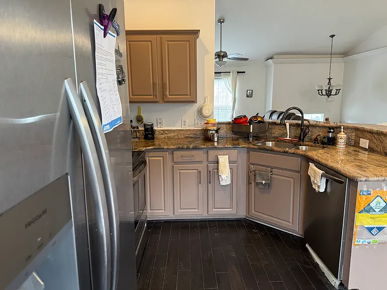9327 Bellegarde Dr — Photo 48
