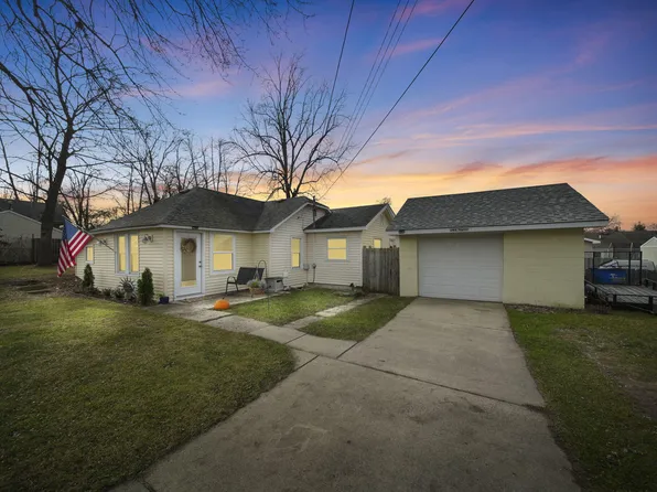 4650 Draper Rd, Jackson, MI 49203