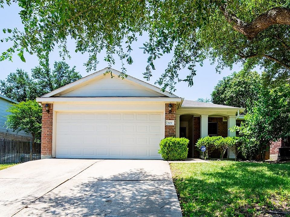 1st image of 909 Twisted Fence Dr