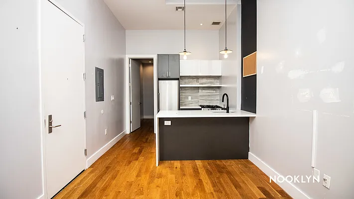 Rented by Nooklyn NYC LLC | media 10