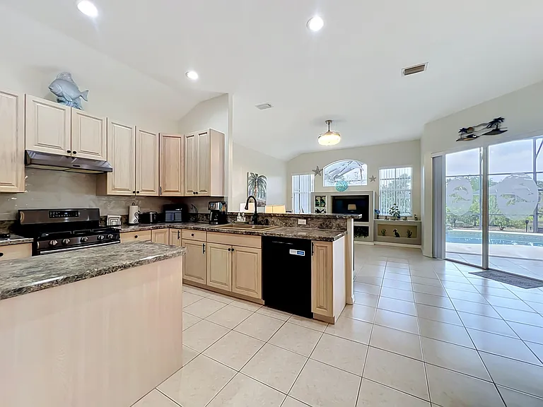 1343 Shoreline Cir — Photo 20