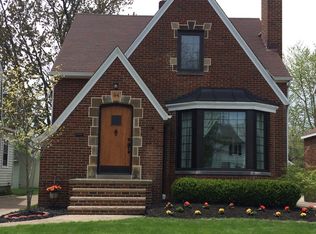 94 E 216th St, Euclid, OH 44123