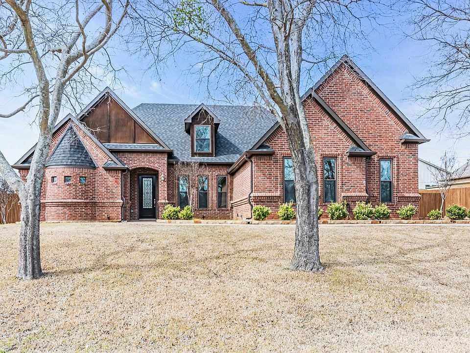 1st image of 4008 Felps Dr