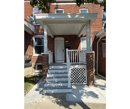 627 Denison St #3 Photo 1