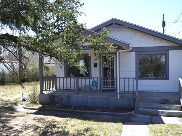 404 Maxwell Ave, Cheyenne, WY 82007