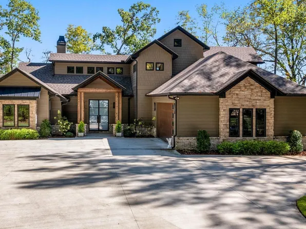 15479 Choctaw Trl, Northport, AL 35475