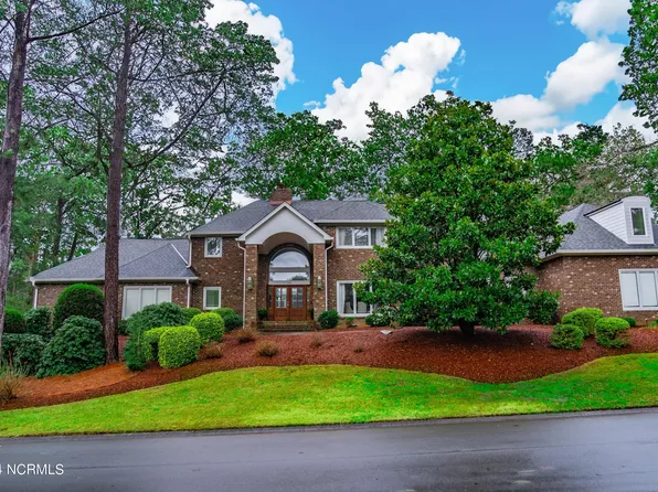 110 Hearthstone Rd, Pinehurst, NC 28374