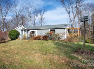 105 Smith Graveyard Rd, Asheville, NC 28806
