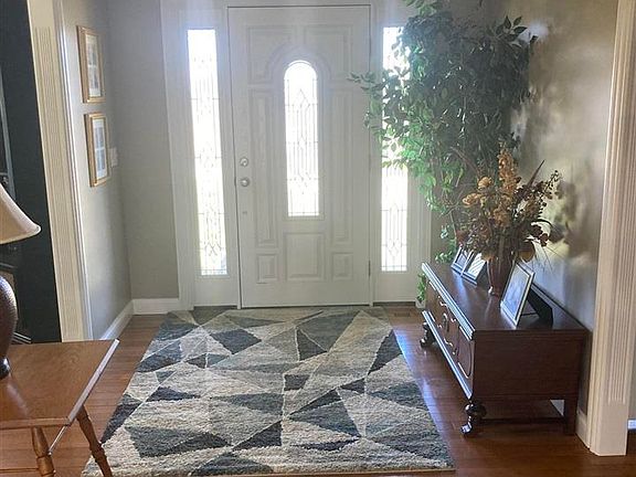 2nd image of 283 Anne Claire Ln