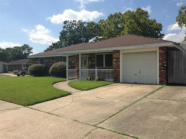 1st image of 360 Dandelion Dr