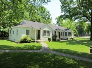 2422 Heathermoor Rd, Mountain Brk, AL 35223