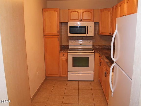 3rd image of 2711 N Halifax Ave APT 172