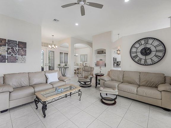 4th image of 820 Milan Ct