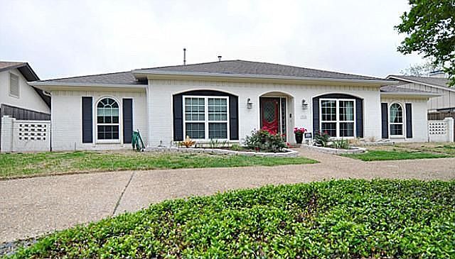 1st image of 7218 Bluefield Dr