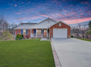 1853 Vista Cir, Bedford, VA 24523