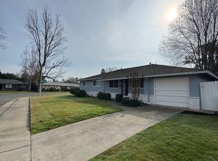 800 Riverview Ct, Sacramento, CA