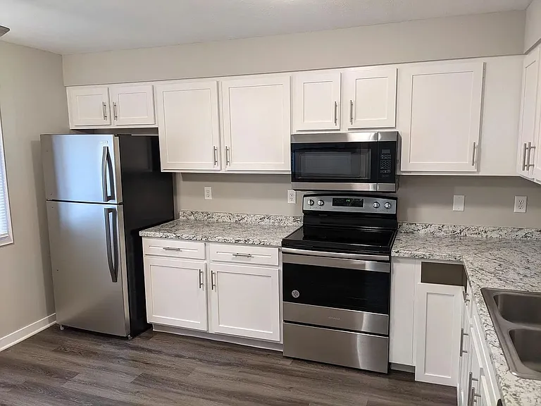 4220 Huntington Ave #1-4 — Photo 6