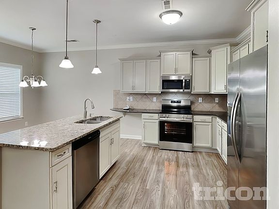 4th image of 2053 Lake Vista Dr