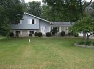 4857 Cullen Rd, Fenton, MI 48430
