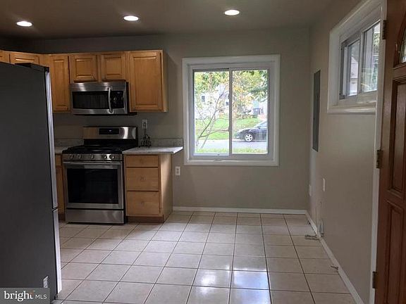 5th image of 5717 Crawford Dr