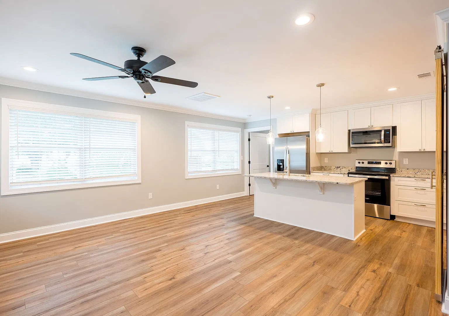 1201 N Oak Street Unit A — Photo 1