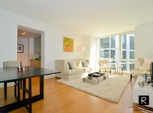 200 Chambers St APT 5F, New York, NY 10007