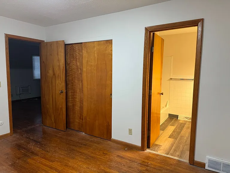 565 West Ave — Photo 5