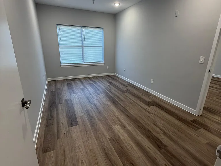 218 Spring St #1 — Photo 7