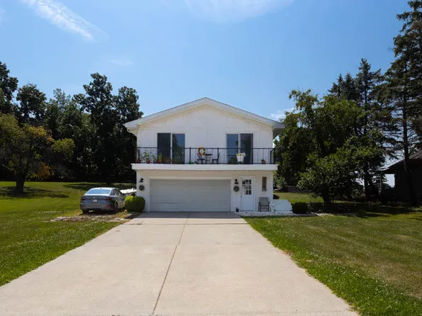 2030 Marlinspike Ct, Crown Point, IN 46307