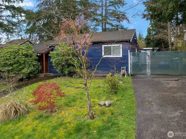 727 N 201st Street, Shoreline, WA 98133