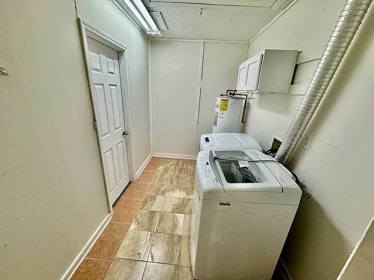 112 Granada Ln — Photo 14