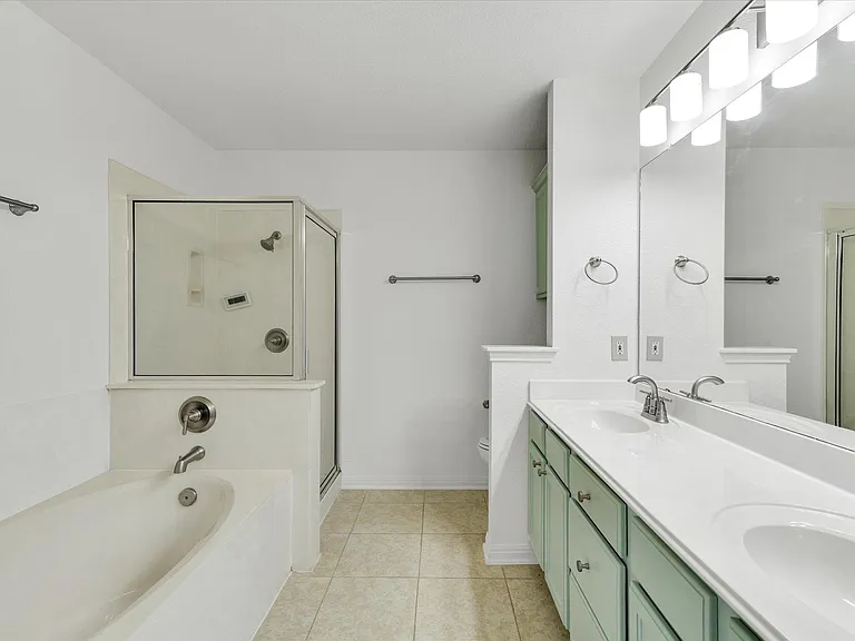 1707 Primrose Ln — Photo 16