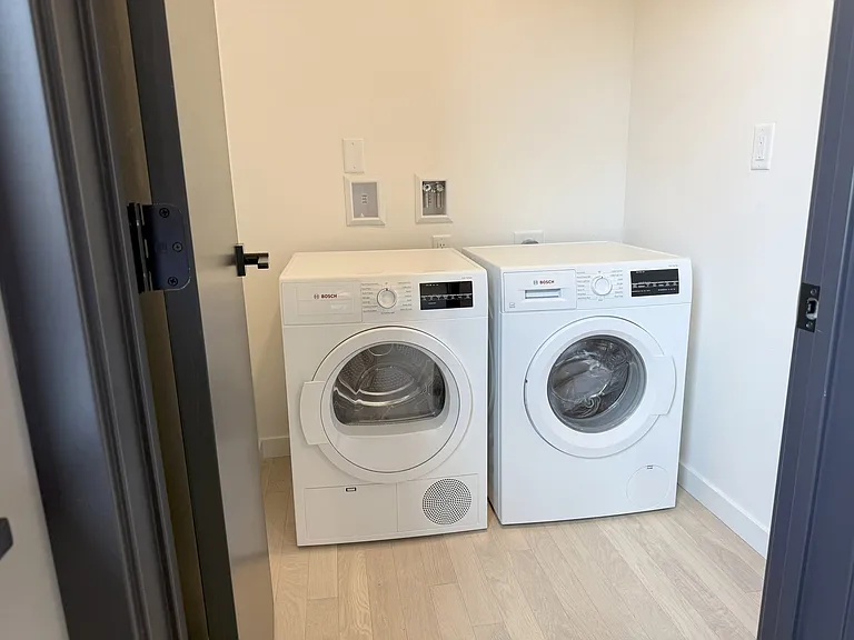 799 Main St #401 — Photo 9
