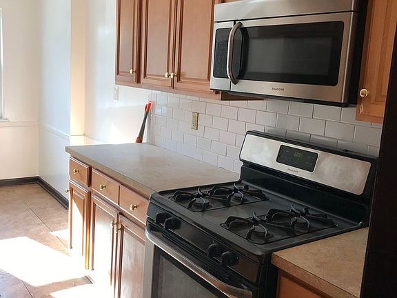 5th image of 6473 Alderton St APT 1