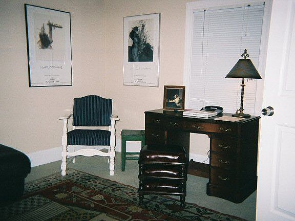 Office, den or bedroom