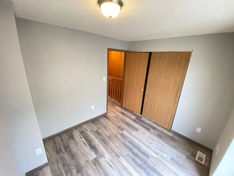1669 Summit St #1675 — Photo 9