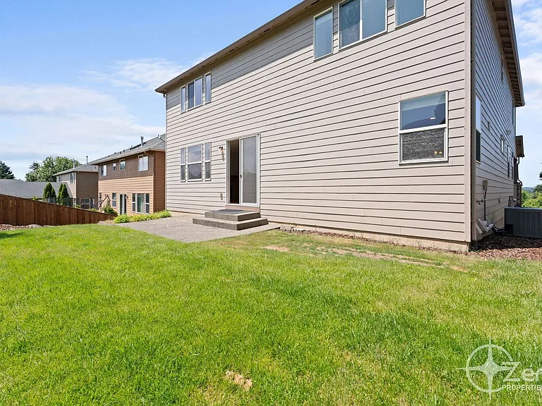3636 NW 24th Cir — Photo 37